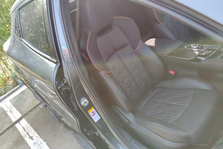 Used Changan UNI-T 2022 1.5T Sport Edition Premium Version
