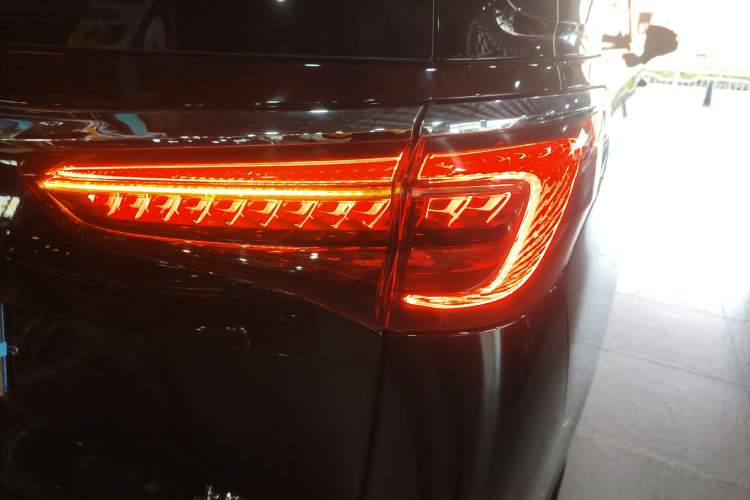 Used Buick GL8 2020 Avenir Avia Six-Seat Deluxe Edition
