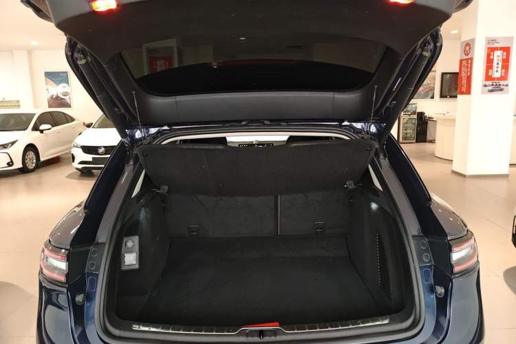 Used Hima AITO M5 2022 Extended-Range Four-Wheel Drive Performance Version
