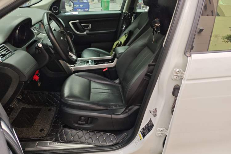 Used Land Rover Discovery Sport 2019 240 PS SE Version China V Standard