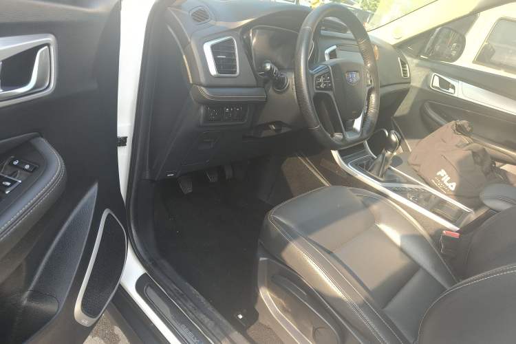 Used Geely Auto Vision X6 2018 1.8L Manual 4G Connect Luxury Edition