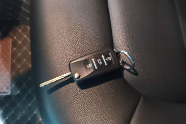 Used Volkswagen Jetta 2017 1.5L Manual Fashion Edition