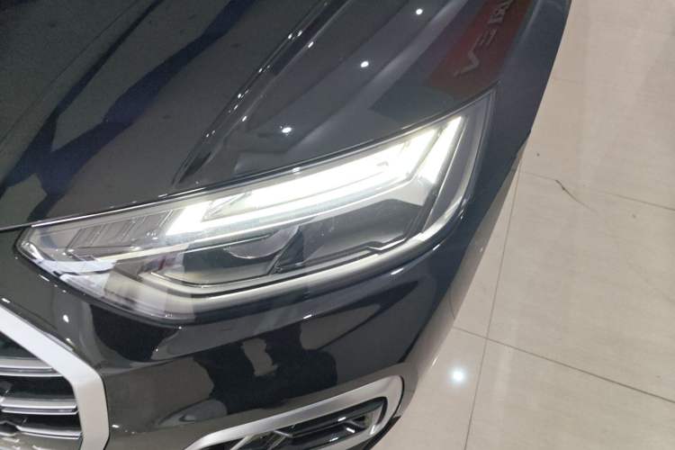 Used Audi Q5L 2022 45T Luxury Dynamic Model
