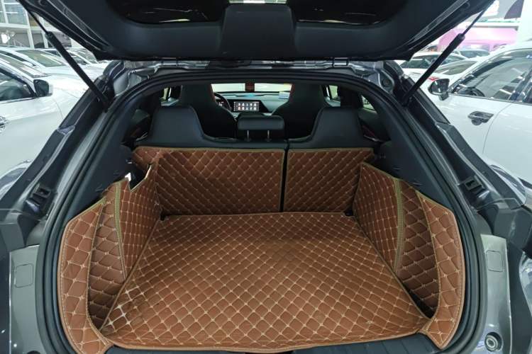 Used Changan UNI-T 2020 1.5T Prestige Version
