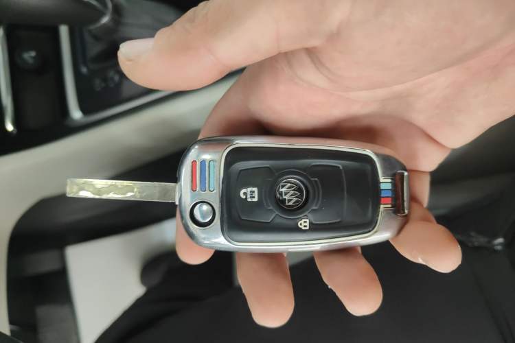 Used Buick GL6 2018 18T 6-Seater Elite Model