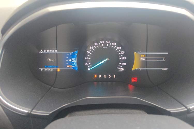 Used Ford Edge 2017 EcoBoost 245 Two-Wheel-Drive Sporty 7-Seater
