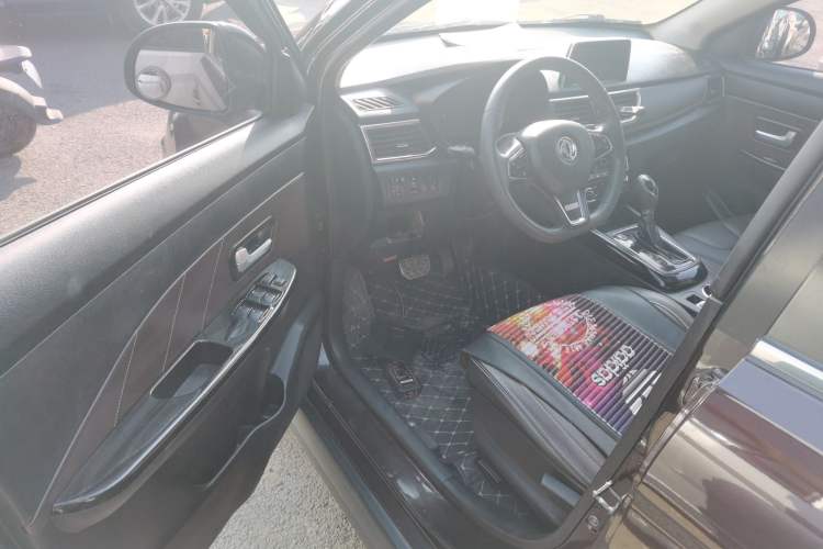 Used Dongfeng Fengon 370 2020 S370 1.5L CVT Luxury 7-Seater
