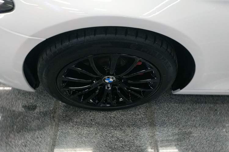 Used BMW 5 Series 2014 525Li Luxury Design Package