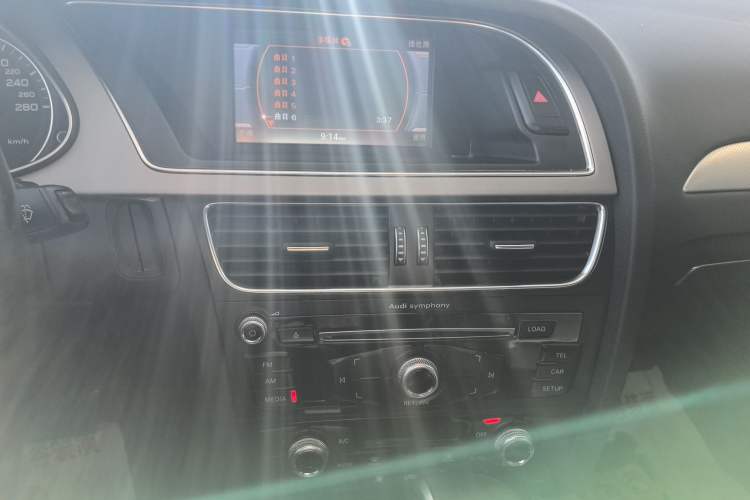 Used Audi A4L 2016 35 TFSI Collector's Edition Automatic Standard Model
