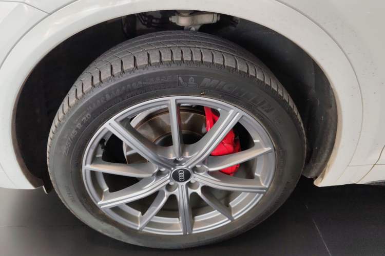 Used Audi Q5L 2022 40T Fashionable and Dynamic Model