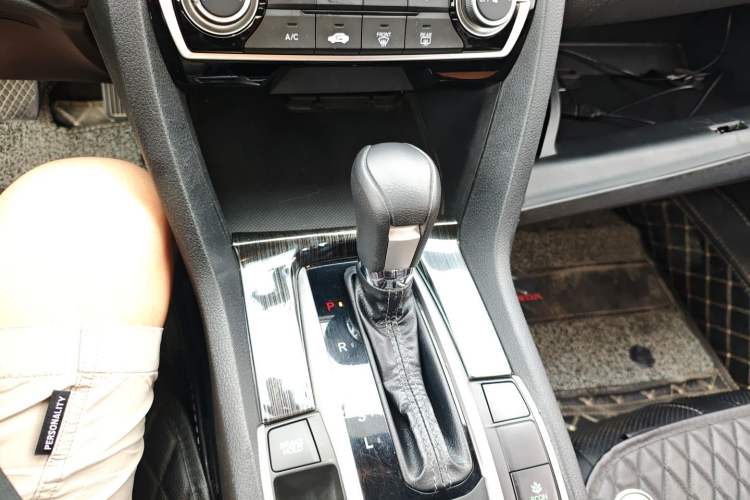 Used Honda Civic 2016 180TURBO CVT Comfort Version
