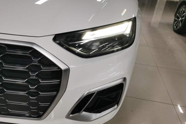 Used Audi Q5L 2022 40T Fashionable and Dynamic Model