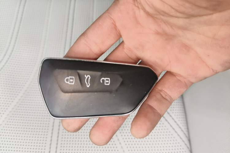 Used Volkswagen Lamando 2024 Lavida L 280TSI DSG Cool & Spicy Edition