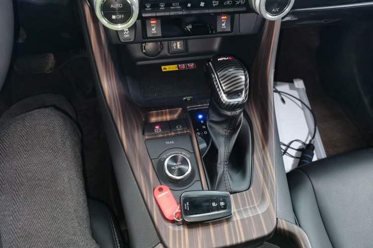 Used Toyota RAV4 2023 Dual-Engine 2.5L E-CVT Four-Wheel Drive Elite Plus Edition