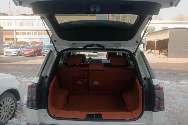 Used AION V 2024 Aion Tyrannosaurus 650 Smart Luxury Edition
