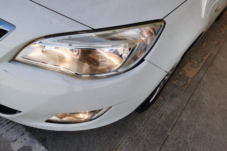 Used Buick GT 2014 XT 1.6L Automatic Fashion Edition
