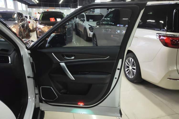 Used Honda Avancier 2017 240TURBO Two-Wheel Drive Comfort Version
