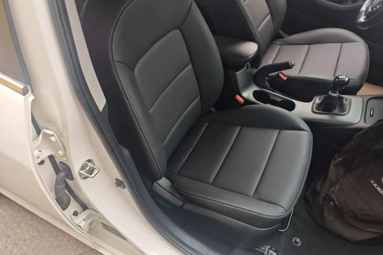 Used Kia K3 2015 1.6L Manual GLS
