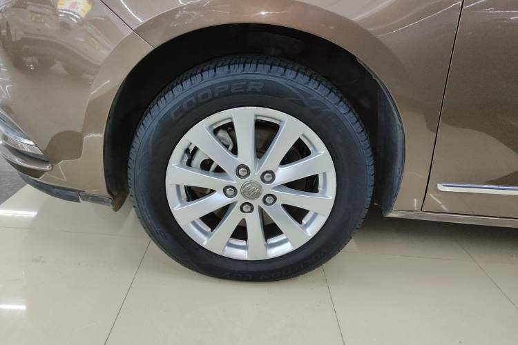 Used Buick GL8 2018 28T Luxury Model China VI Standard