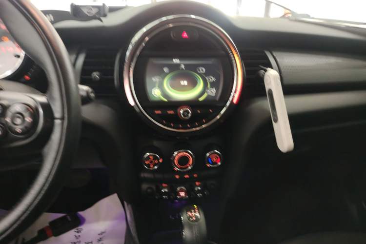 Used  MINI 2016 1.5T COOPER Five-Door Edition
