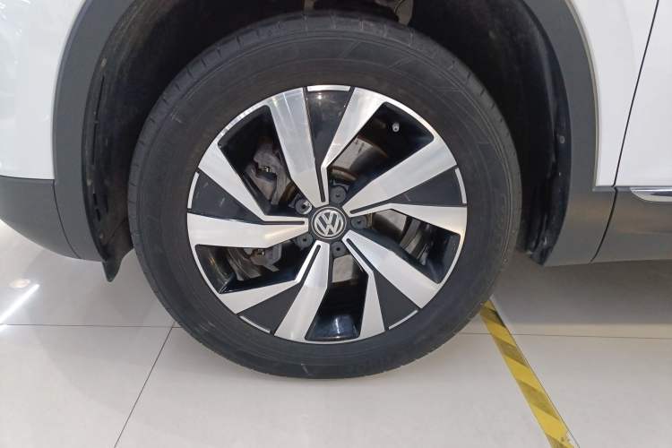 Used Volkswagen Tayron 2020 330TSI Two-Wheel Drive Luxury Smart Connectivity Version
