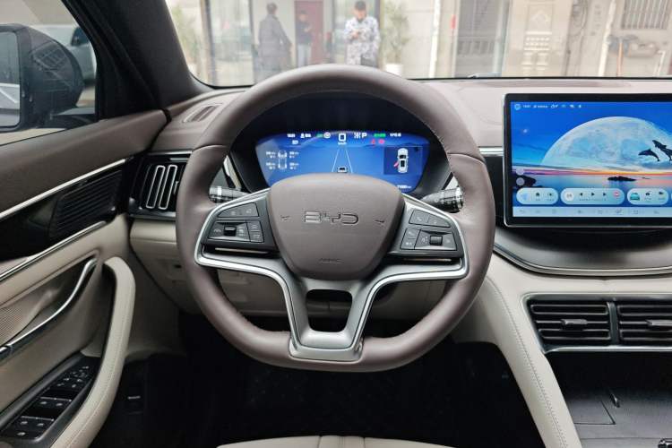 Used BYD Song PLUS New Energy 2024 Honor Edition EV 520km Premium Model