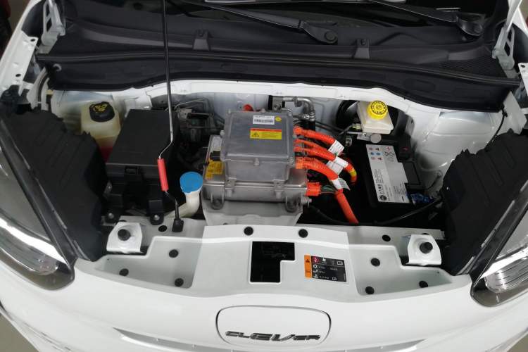 Used Roewe Clever 2021 302 km New Four-Seater Super-Efficient Version
