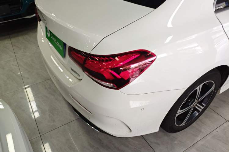 Used Mercedes-Benz A-Class 2022 Revised Version A 200 L Sport Sedan Fashionable Style
