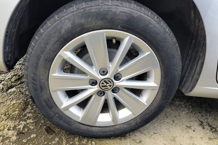 Used Volkswagen Jetta 2015 Value Edition 1.6L Automatic Comfort Version
