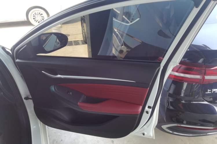 Used Changan Eado 2021 PLUS Blue Whale NE 1.4T GDI DCT Prestige Model
