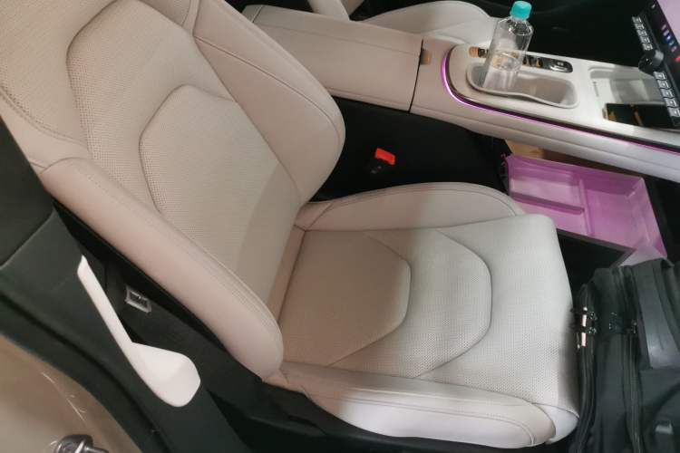 Used  SU7 2024 Four-Wheel Drive Ultra-Long Range Advanced Intelligent Driving Max Edition
