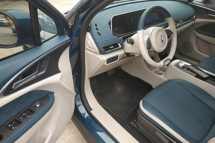 Used ORA Good Cat 2021 400km Standard Range Venus Edition Lithium Iron Phosphate
