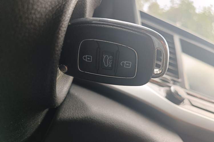 Used Hyundai Elantra 2016 1.6L Automatic ZhiXuan – Elite Version
