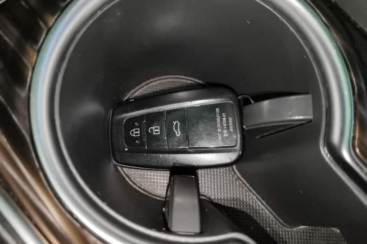 Used Toyota Camry 2019 2.0G Luxury Edition China VI Standard
