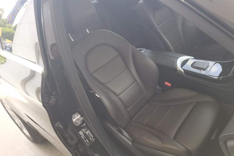 Used Mercedes-Benz GLC 2020 GLC 260 L 4MATIC Dynamic Model
