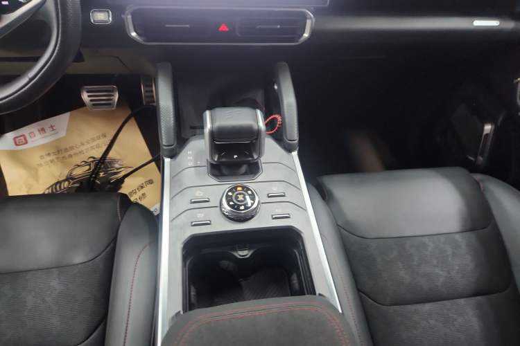 Used JETOUR Traveler 2023 2.0T All-Wheel Drive CrossPRO+