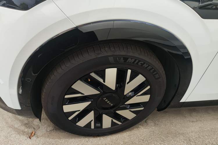 Used Zeekr MIX 2025 Long-Range Intelligent Driving Edition
