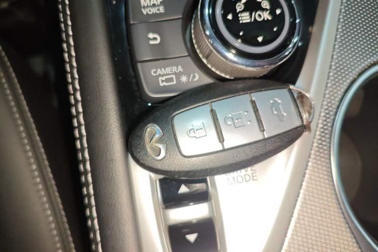 Used Infiniti Q50L 2018 2.0T Enjoyment Edition China V standard
