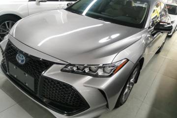 Used Toyota Avalon 2019 Dual-Engine 2.5L Luxury Edition China VI Standard