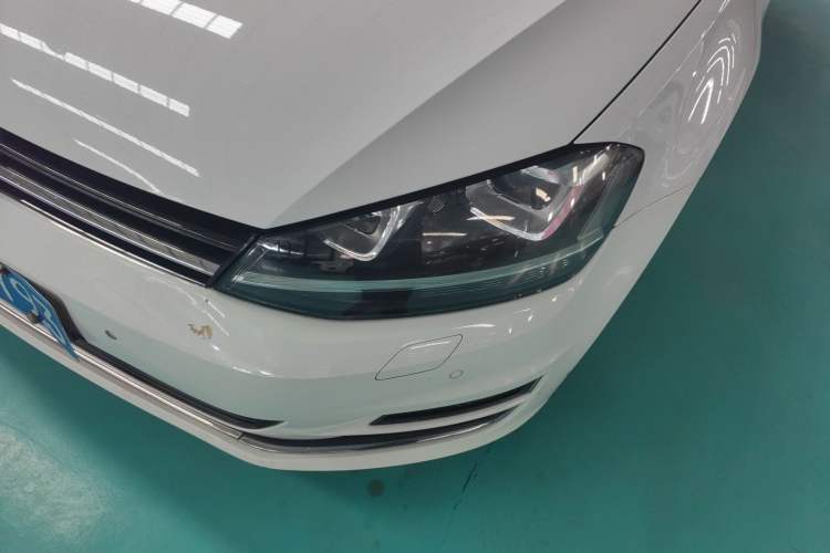 Used Volkswagen Golf 2015 1.4TSI Automatic Flagship Model
