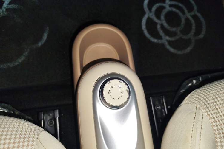 Used Wuling Hongguang MINIEV 2025 Four-Door Version Zhenxiang+ Edition
