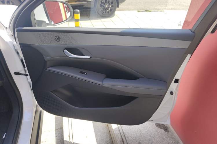 Used BYD Qin PLUS 2025 DM-i Smart Drive 55KM Leading Model
