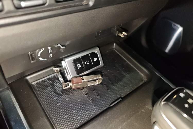 Used  T01 2024 2.0T Explorer
