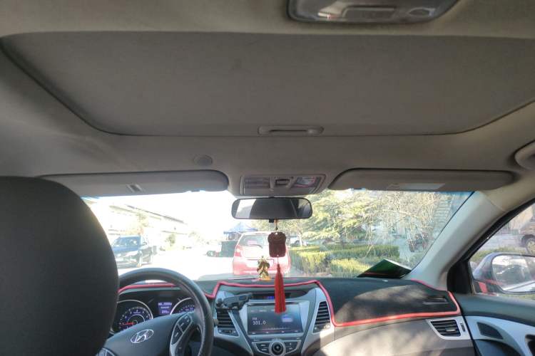 Used Hyundai Elantra (5th Generation / Langdong) 2016 1.6L Manual Prestige Edition