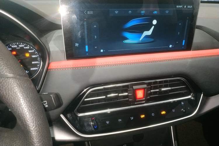 Used SOL X8 2021 300T Manual Panoramic Luxury Edition 6 Seats
