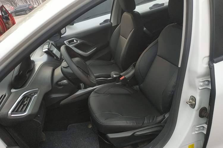 Used Peugeot 2008 2014 1.6L Automatic Trend Edition