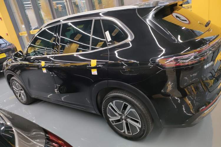 Used  Galaxy Xingjian 7 EM-i 2025 120km Launch+ Version
