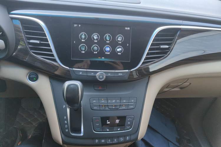 Used Buick GL8 2018 ES 28T Premium Model China VI Standard
