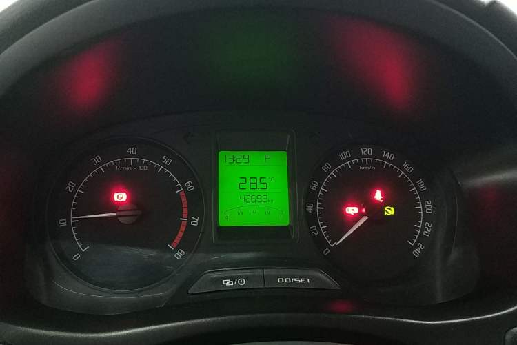 Used Skoda Fabia 2014 1.4L Automatic Crystal Edition
