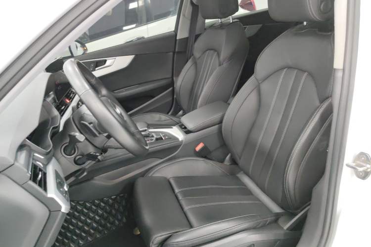 Used Audi A4L 2022 40 TFSI Fashion Dynamic Model
